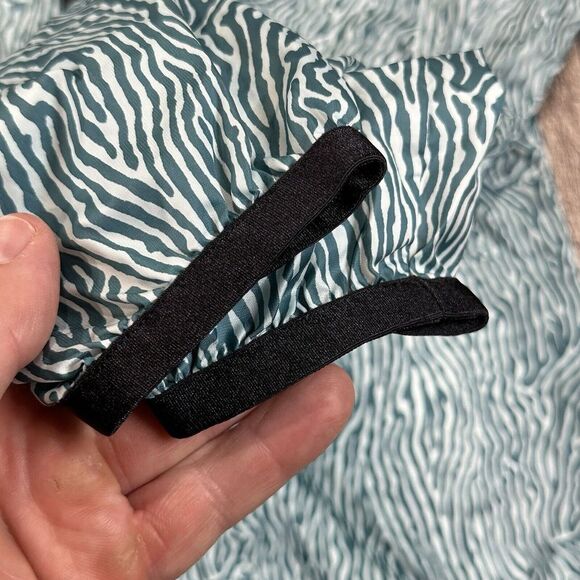 Nike Windrunner Jacket Womens XS Green Zebra Print Lightweight‎ Hooded Full Zip - Picture 6 of 16